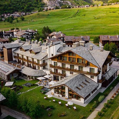 Montana Lodge & Spa, By R Collection Hotels Ла-Тюйль Экстерьер фото