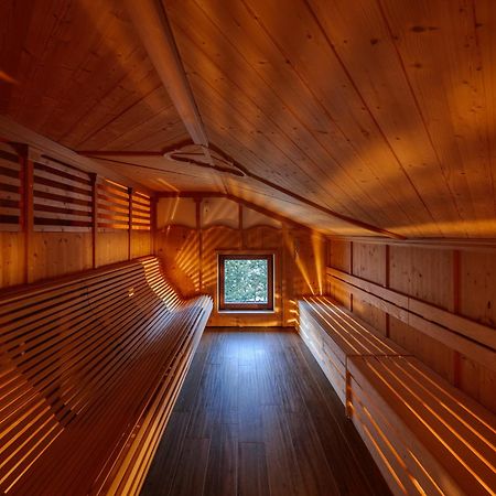 Montana Lodge & Spa, By R Collection Hotels Ла-Тюйль Экстерьер фото