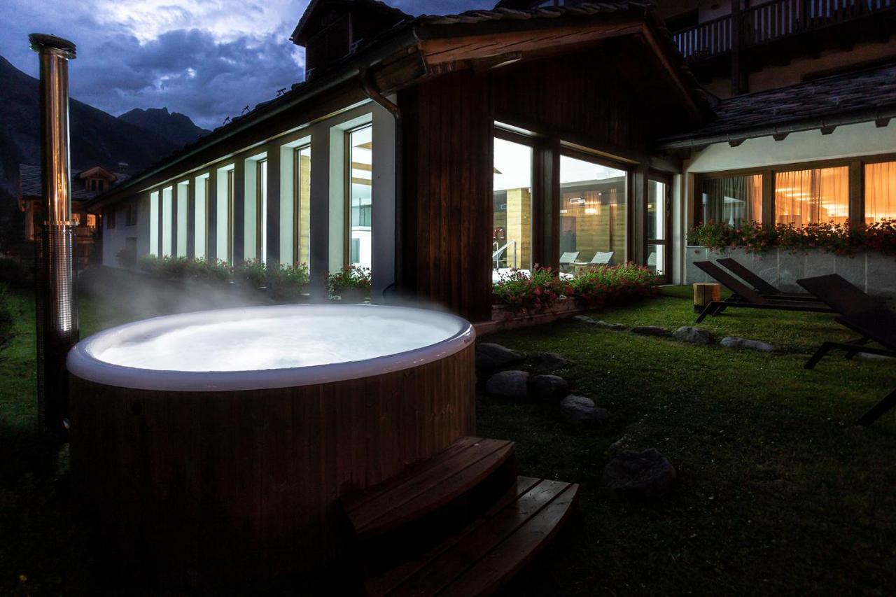 Montana Lodge & Spa, By R Collection Hotels Ла-Тюйль Экстерьер фото