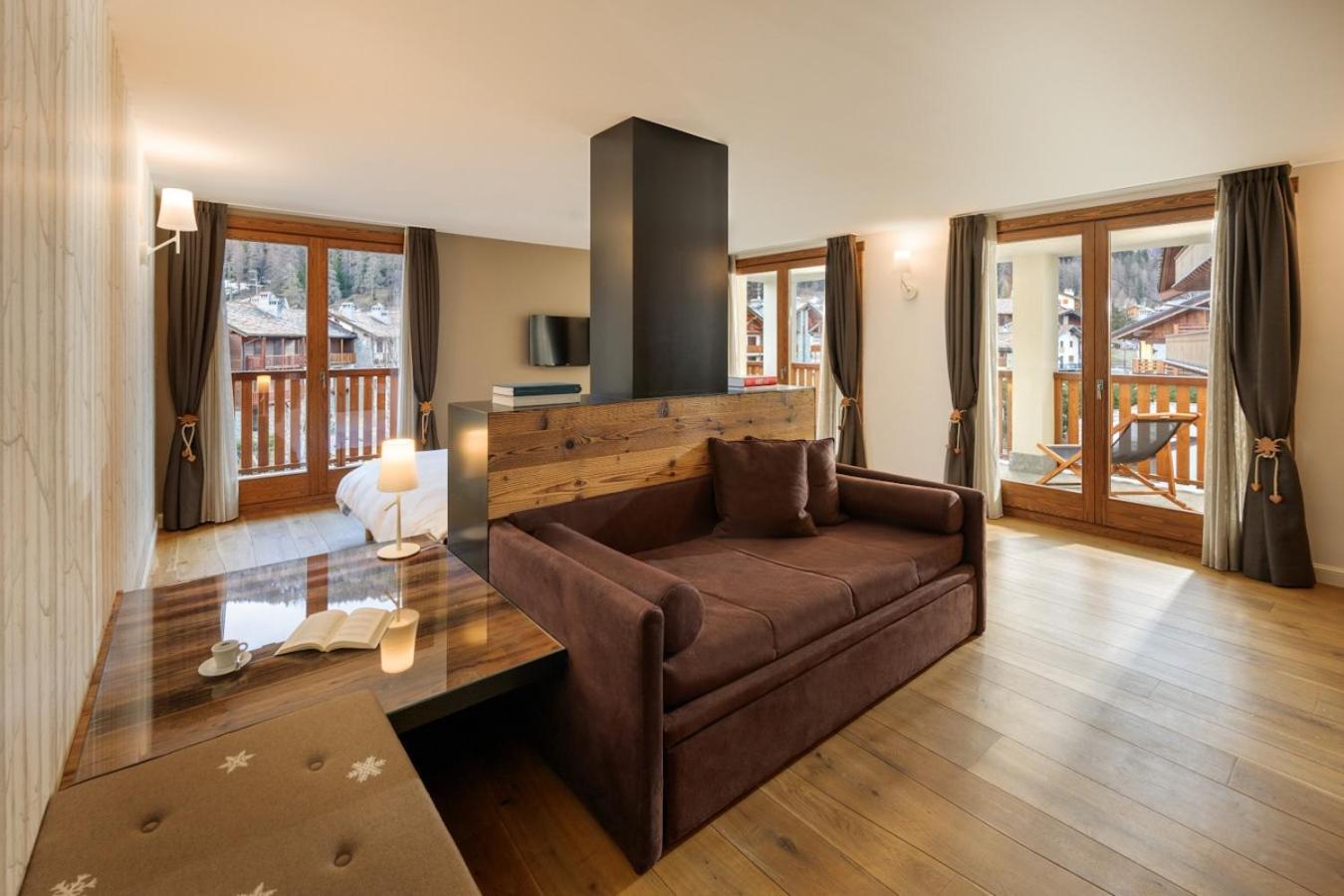 Montana Lodge & Spa, By R Collection Hotels Ла-Тюйль Экстерьер фото