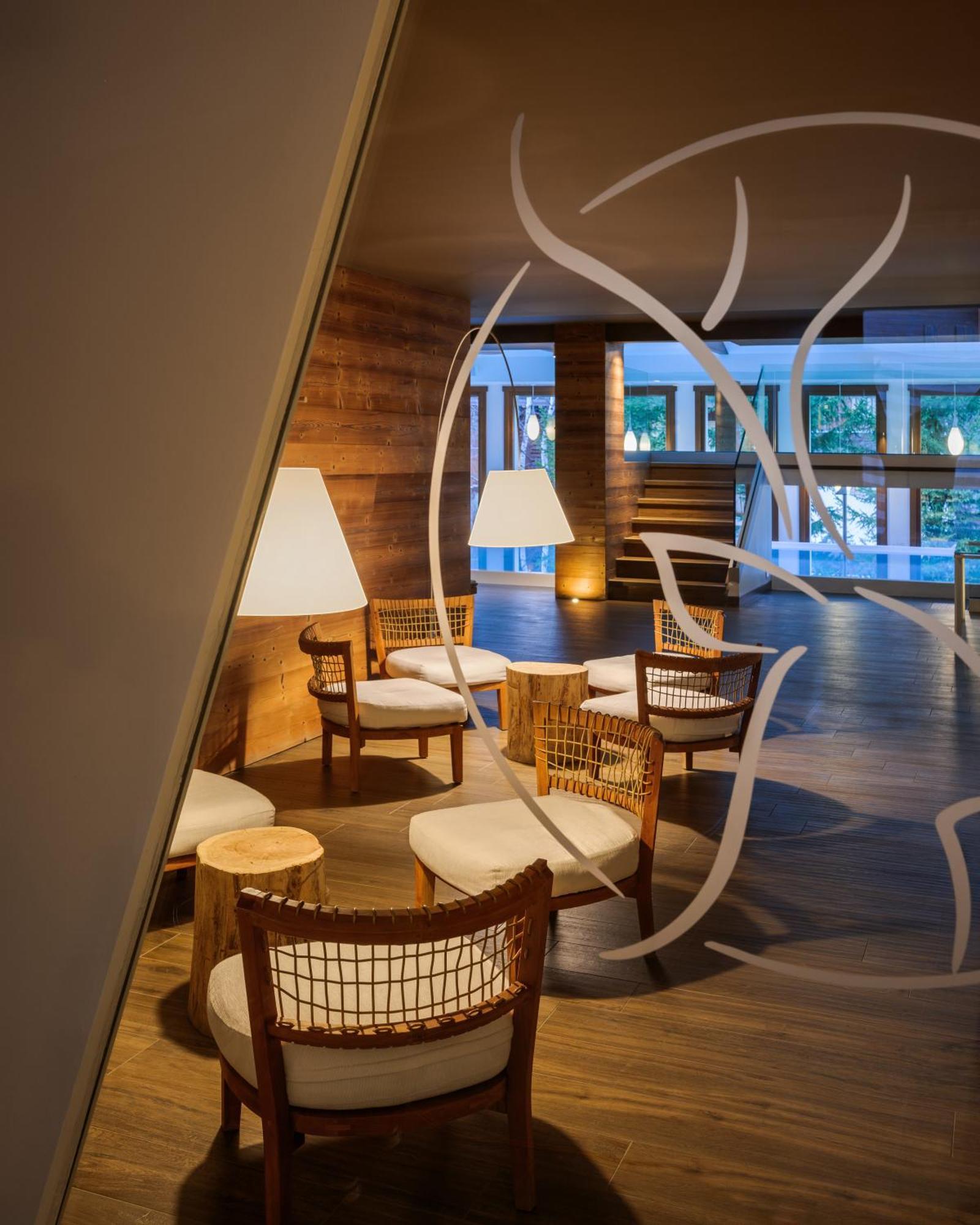 Montana Lodge & Spa, By R Collection Hotels Ла-Тюйль Экстерьер фото