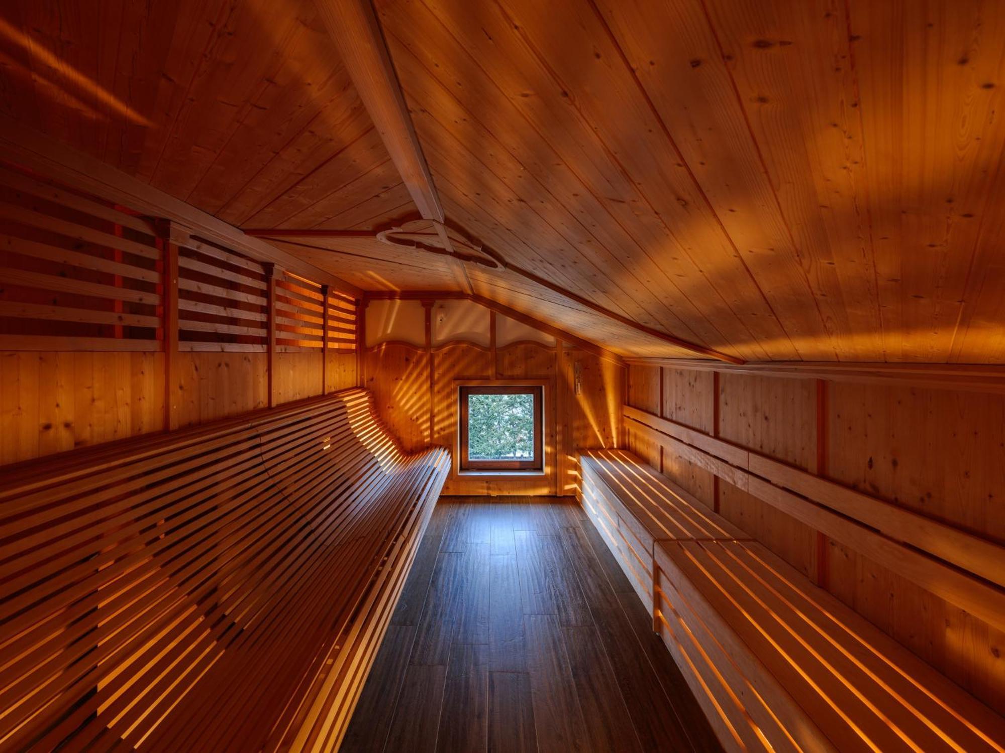 Montana Lodge & Spa, By R Collection Hotels Ла-Тюйль Экстерьер фото