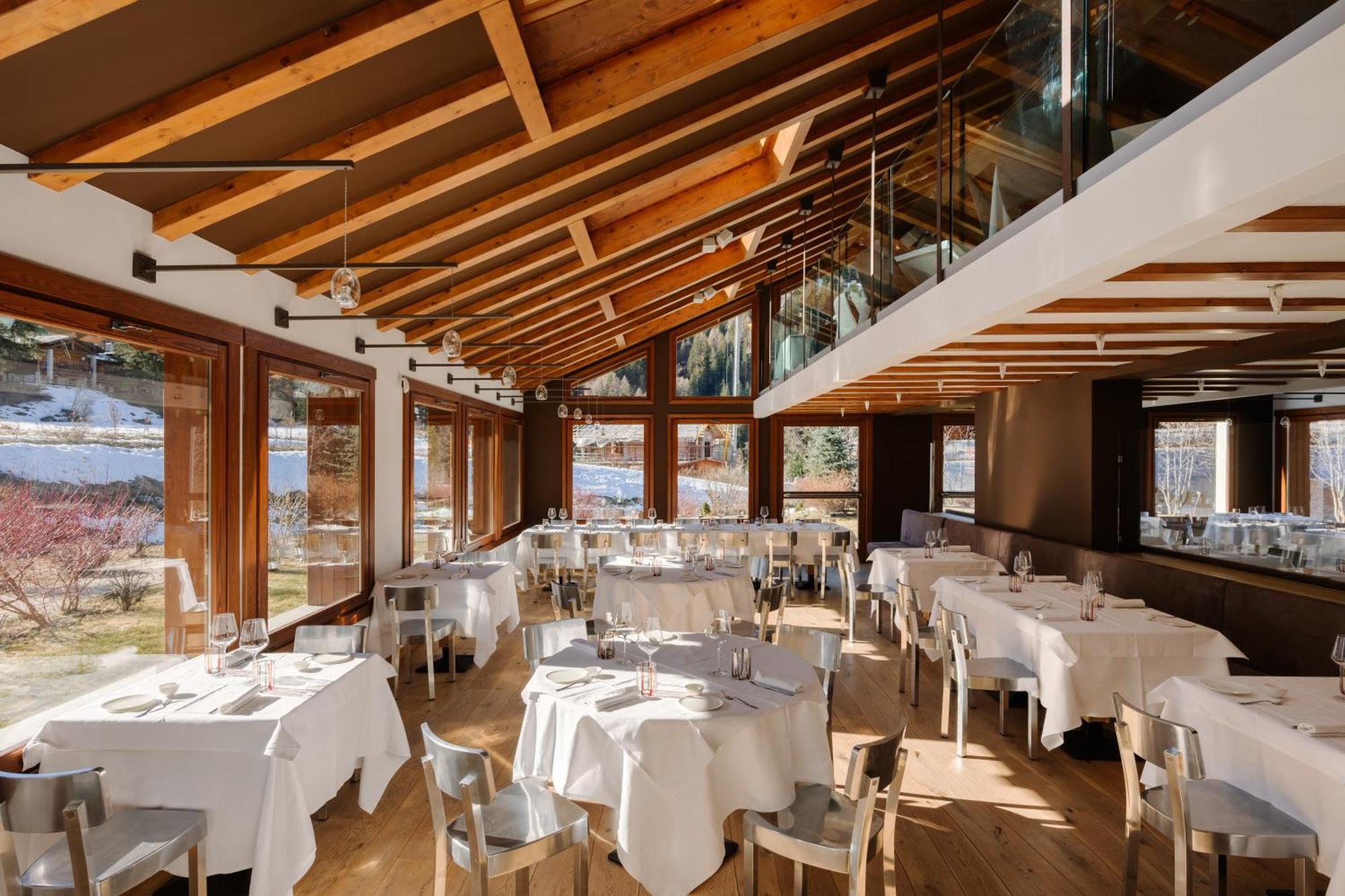 Montana Lodge & Spa, By R Collection Hotels Ла-Тюйль Экстерьер фото