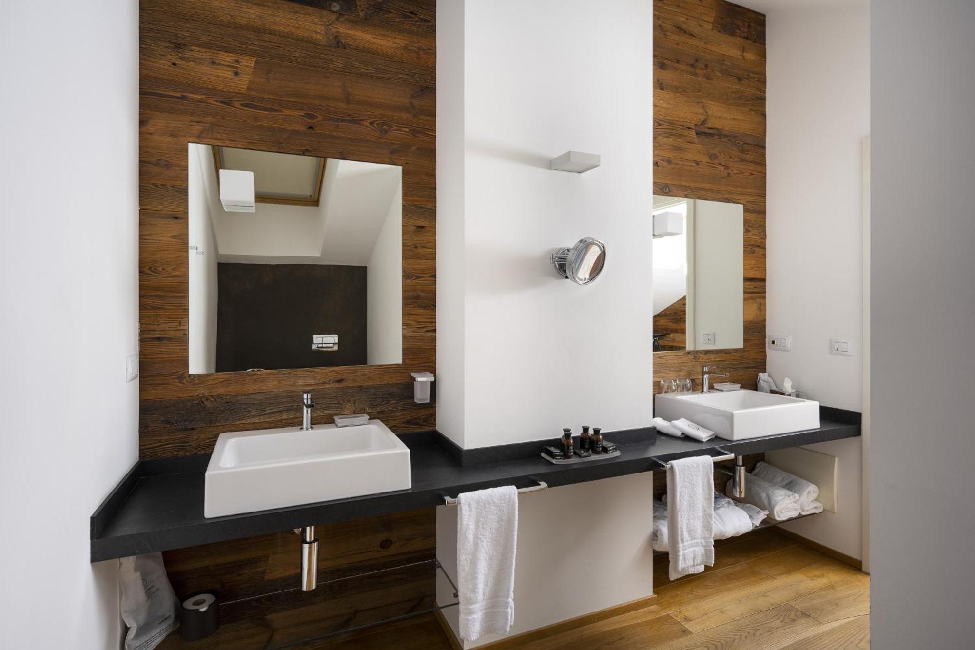 Montana Lodge & Spa, By R Collection Hotels Ла-Тюйль Экстерьер фото